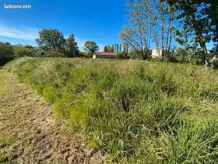 terrain constructible 1500 m² à dax – belle opportunité