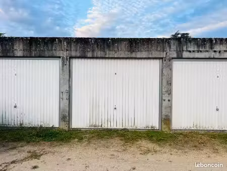 garage/box de 14 m2 centre de romorantin