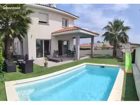 villa 5 pièces 115m²