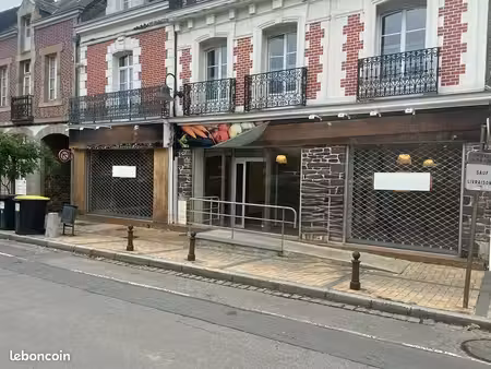 local commercial 135 m² retiers