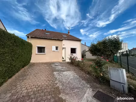 maison individuelle avec terrain clos - 104m2
