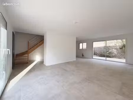 maison neuve 6 pièces 131m²  265m² de terrain - re2020 - prête à habiter