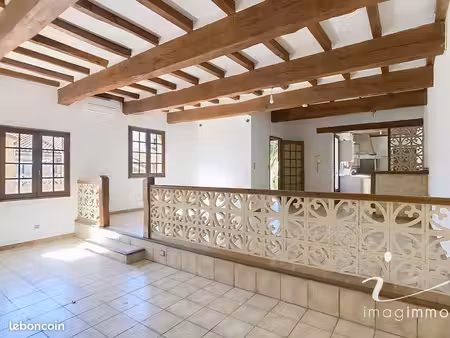 propriété 6 pièces 146 m²