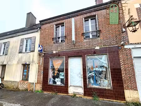 immeuble 168 m² droué