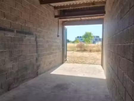 garage / box de stockage 18 m²