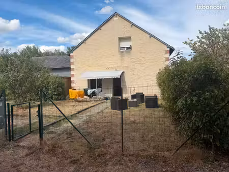 logement type 3 avec jardin ballan mire