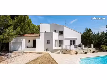 castelnau-le-lez – maison familiale sur 1700 m² de terrain - 825 000