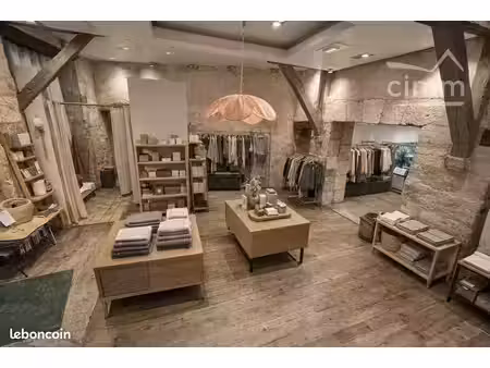 immeuble 6 pièces 211 m²