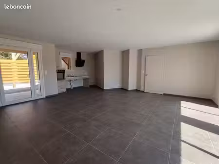 maison plain-pied de 82m² à louer