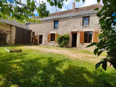 longère 200m2 au calme a 10 min du centre de blois