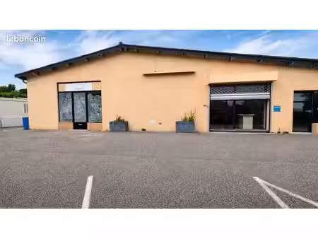local commercial 161 m²