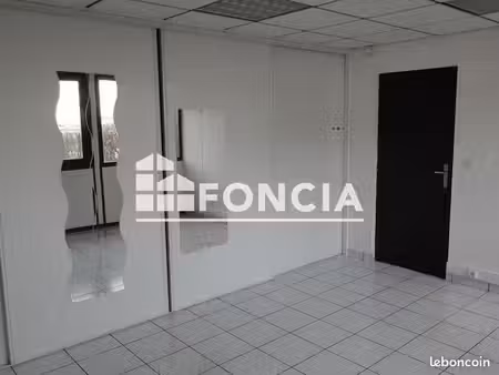 local commercial 24 m²