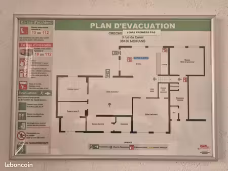 local 160 m² - idéal micro crèche -climatisation - chauffage sol - air jeu ext. 85 m²- 2 s