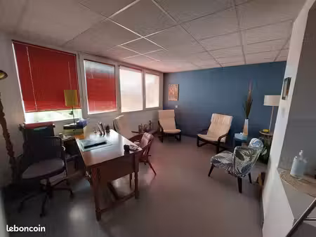 local pro/médical/paramédical/autre