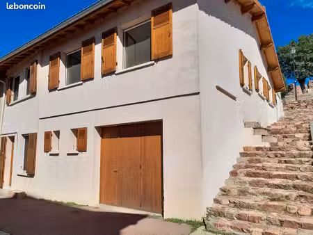 maison de village 6 pièces 117 m² terrasse 45 m²  garage