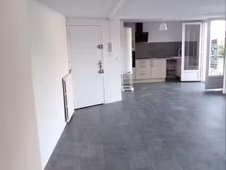 t3 75m² vue sur le lot