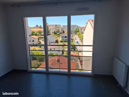 appartement récent au coeur du village