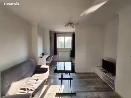 studio meublé 30 m² dans maison bourgeoise