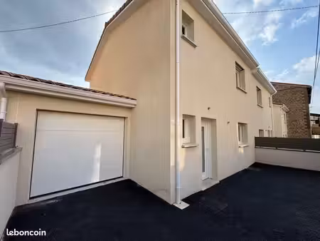 villa neuve haut de gamme à vendre – 3 chambres – garage – 2 cours – re2020