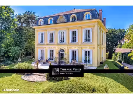 propriété 9 pièces 455 m²