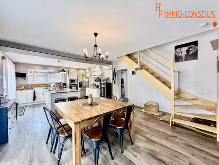 élégance contemporaine au coeur du bourg !