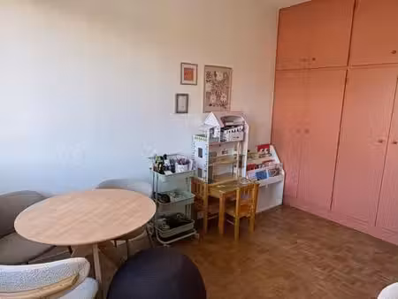 sous location cabinet 17m2