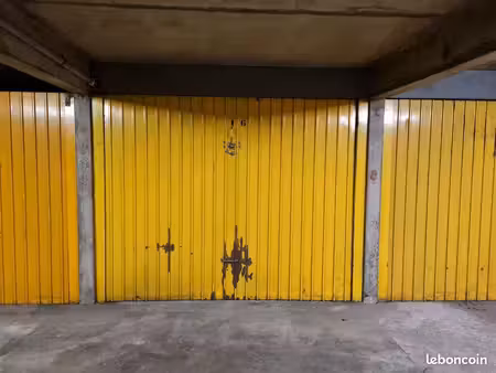 garage fermé et sécurisé