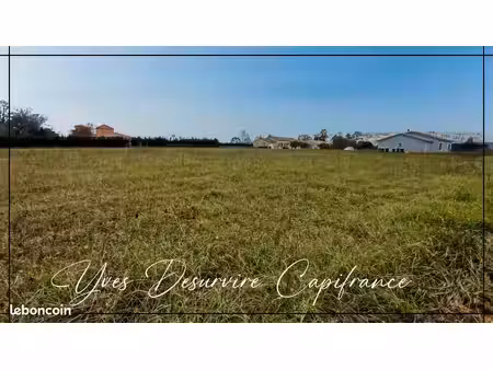 terrain 1 350 m² clairac