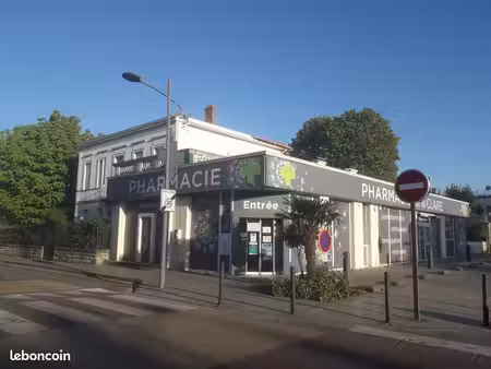 local commercial à gujan-mestras