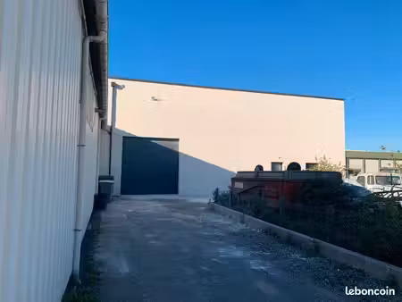entrepôt neuf de 300 m2 à saran