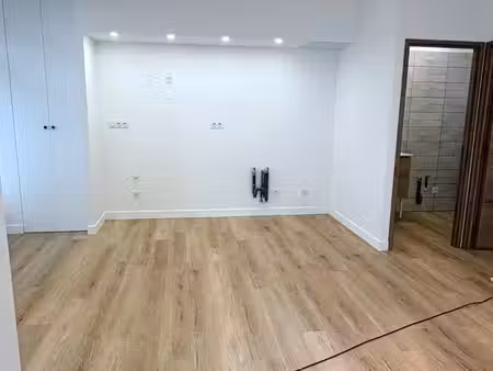 local commercial
