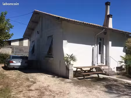 maison individuelle en banlieue de casteljaloux