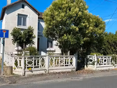 maison de charme 80 m² (+ 37 m² aménagés) sur grand terrain de 980 m² – proche canal et co