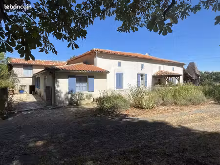 propriété 10 pièces 185 m²