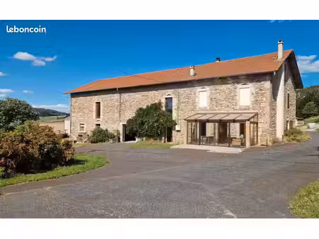 maison en pierre