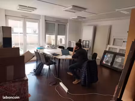 bureaux 105 m²