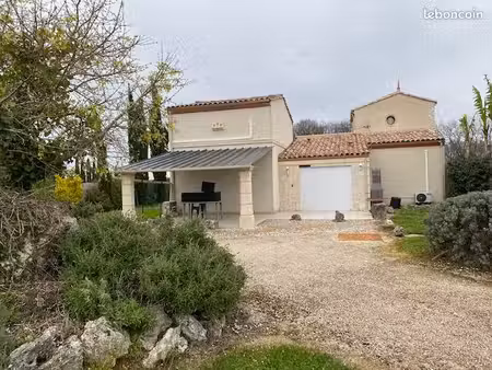 maison au calme à la campagne jardin/piscine