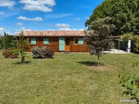 maison individuelle avec point de vue  piscine et jardin