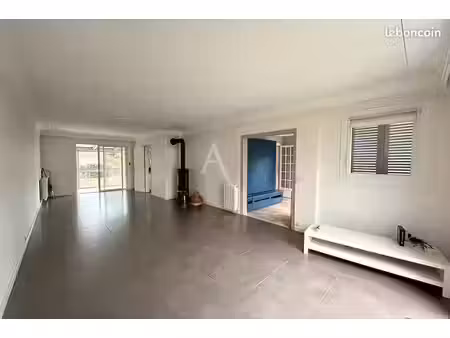 maison 8 pièces 178 m²