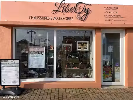 fond de commerce - boutique de chaussures & accessoires