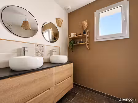 à vendre – maison individuelle de plain-pied de 104 m² sur terrain clos de 800 m² – heutré