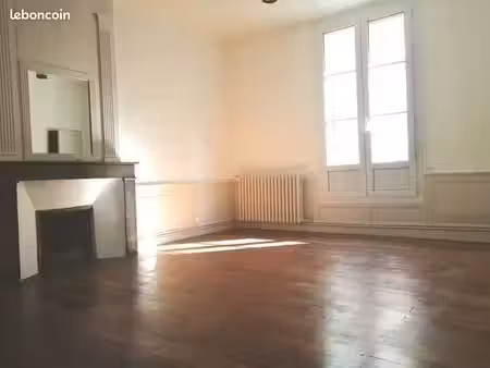 appartement t2 hyper centre