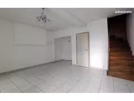 maison villaines la juhel
