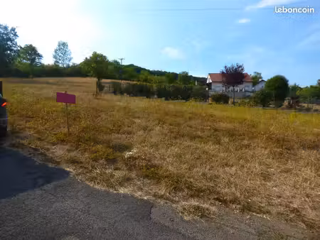 bâtiments  locaux  terrain