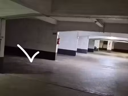 place de parking à louer