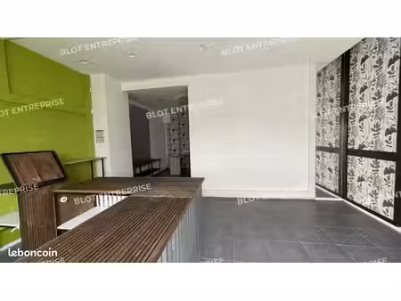 local commercial 54 m²
