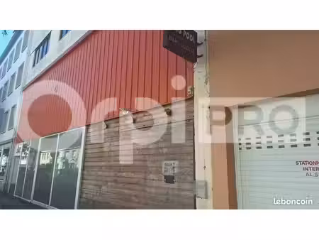 local commercial 632 m²