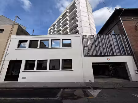 toulouse - les chalets - immeuble de 242 10 m² de bureaux ou d'habitation avec rooftop. de