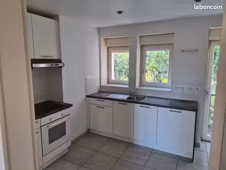 location appart. t4 avec cave et garage longwy