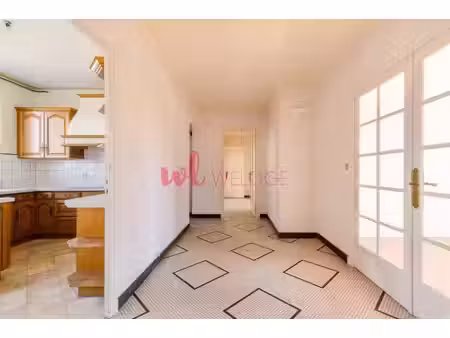 magnifique t5 de 125m2 à lyon - montchat